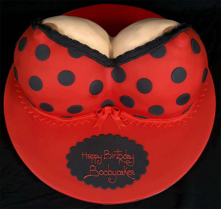 002435%20Coleen%20Nolan%20from%20TV's%20Loose%20Women%20Birthday%20Cake%2012th%20March%202007.jpg