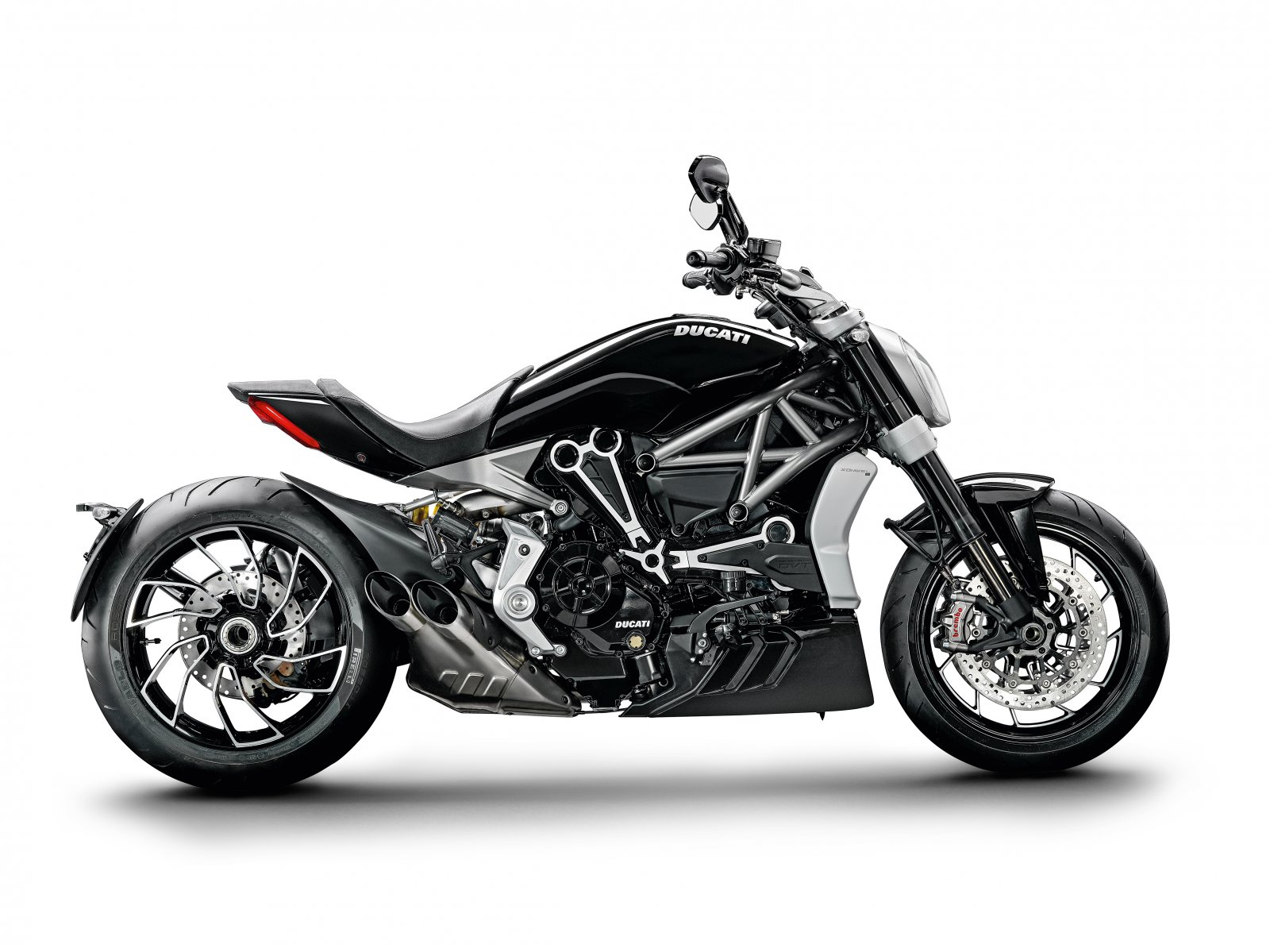 02-XDIAVEL-S.jpg