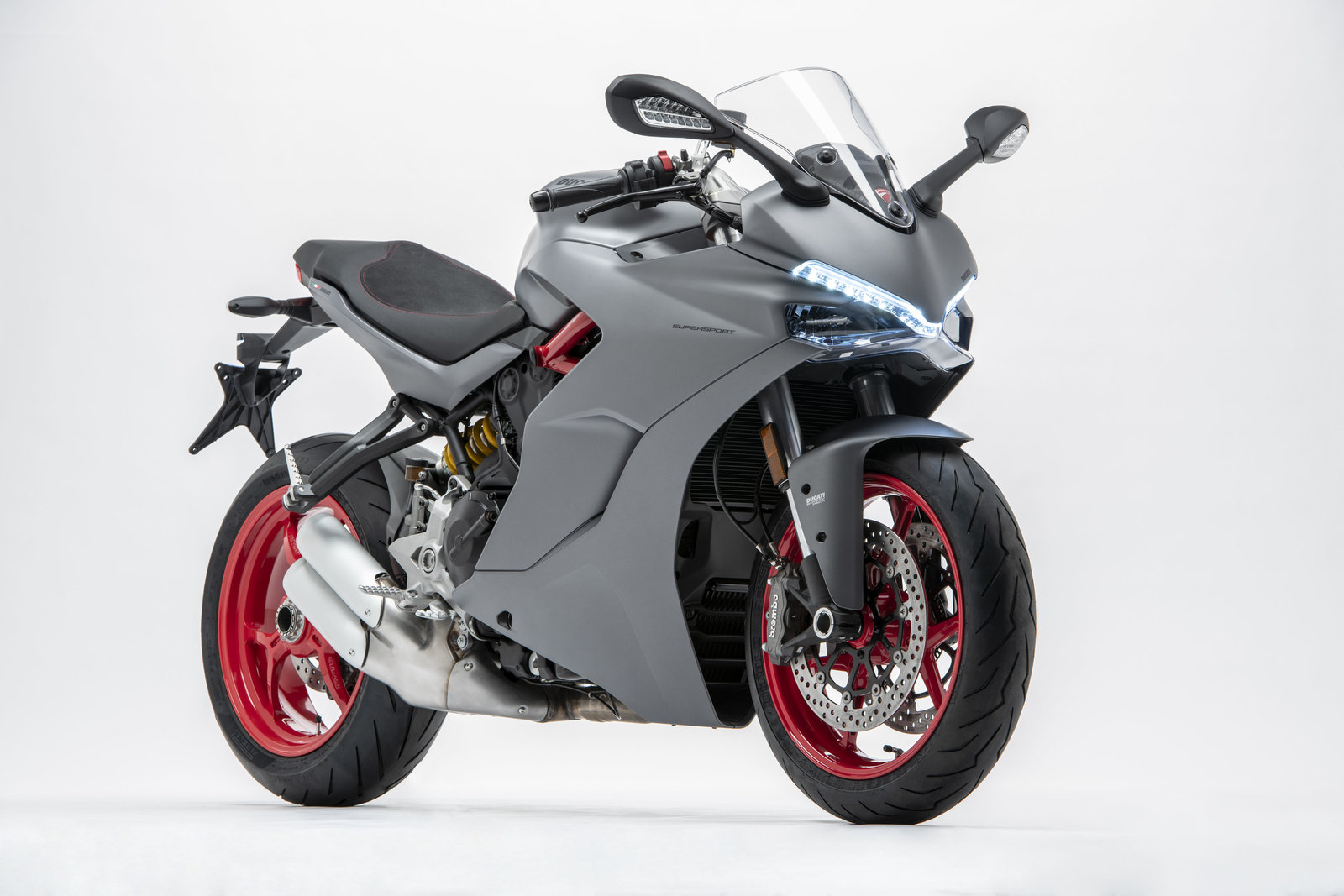 061918-matt-titanium-grey-Ducati_SuperSport_11_UC66265.jpg