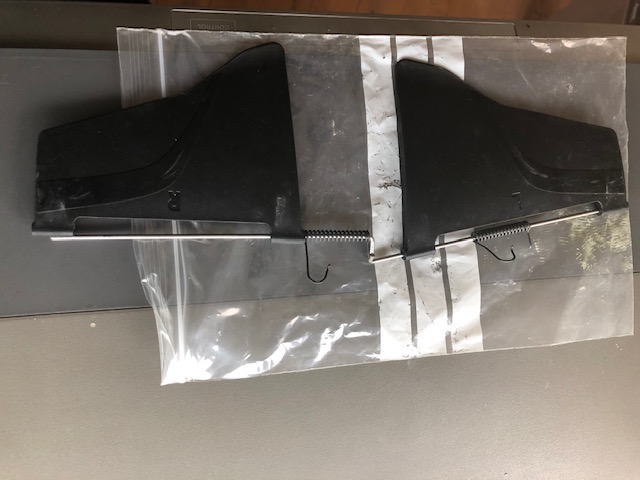 1. 899 Front fork Flaps.jpg