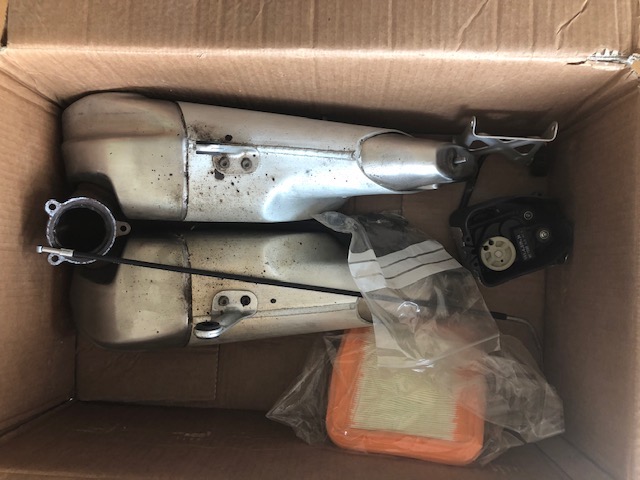 1. 899 STD Exhaust.jpg