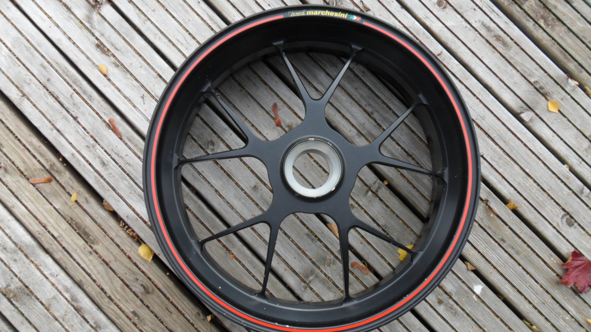 1098 wheel 1.JPG