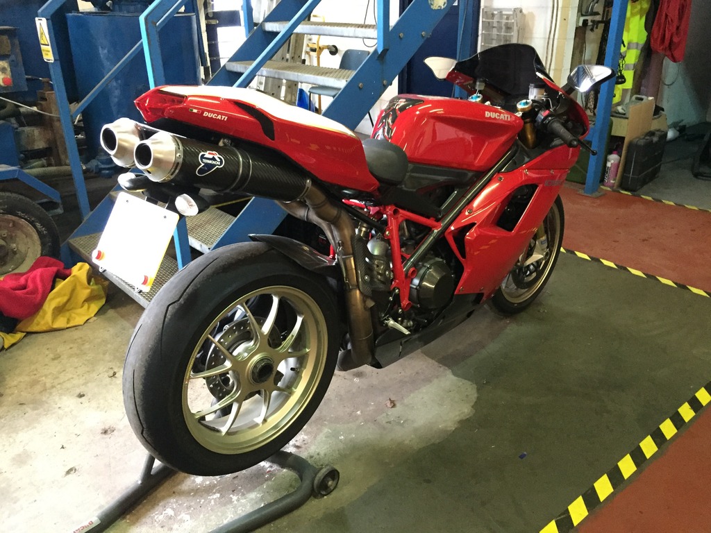 1098r.jpg