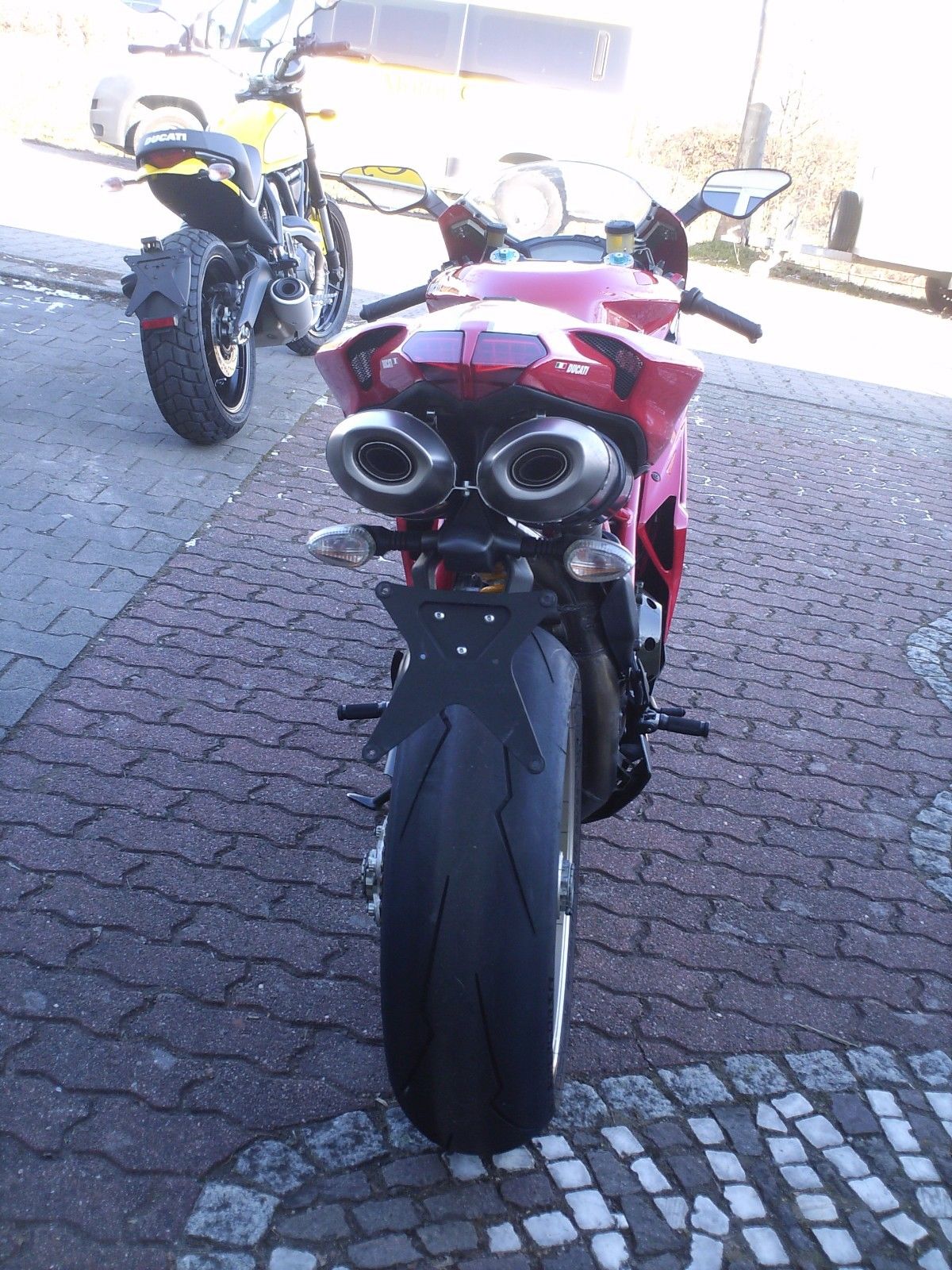 1098R2.jpg