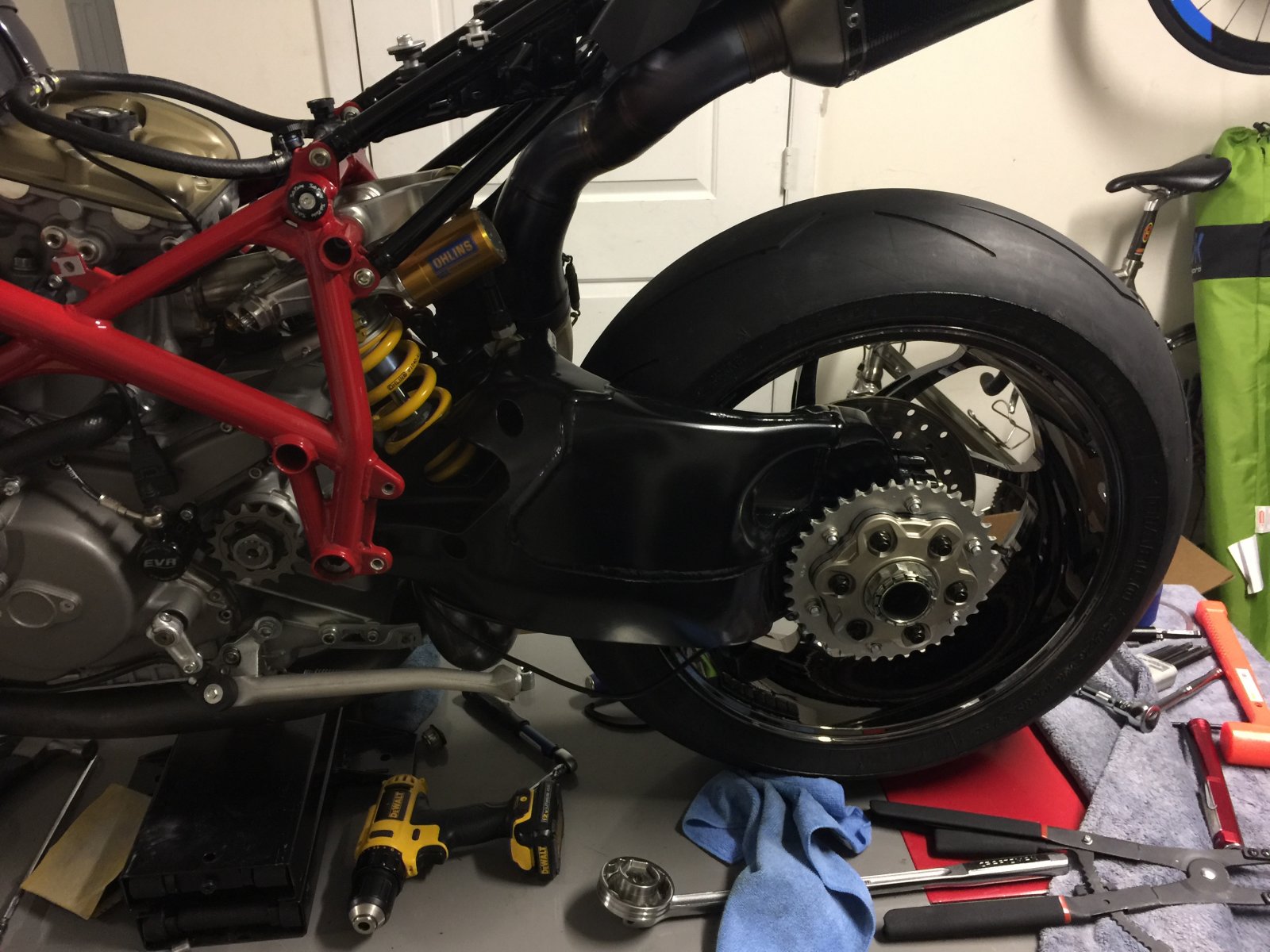 1098RS Swingarm.jpg