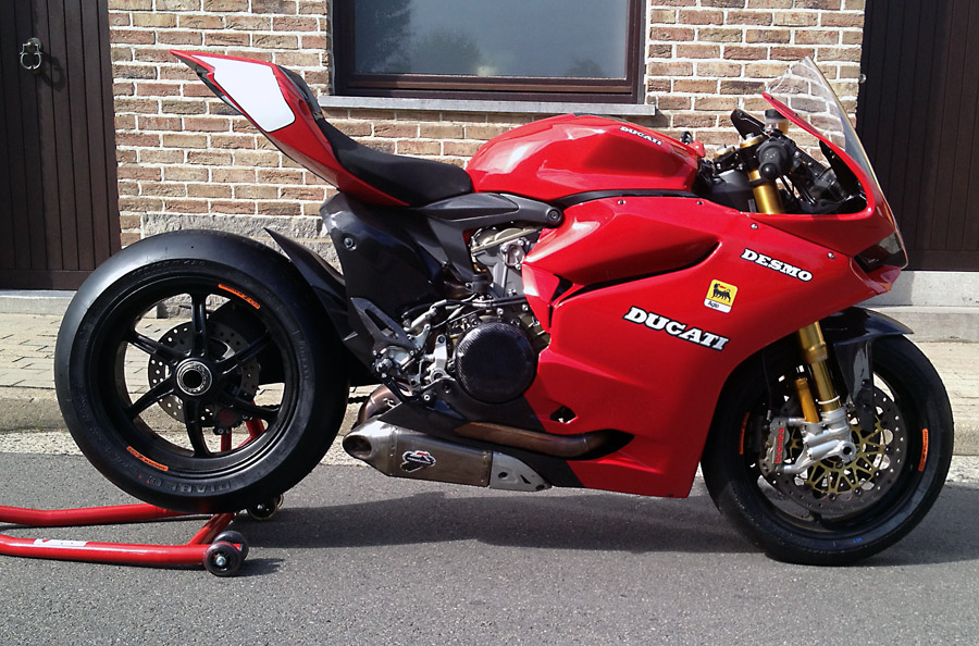 1199 RR V2 rechts.jpg