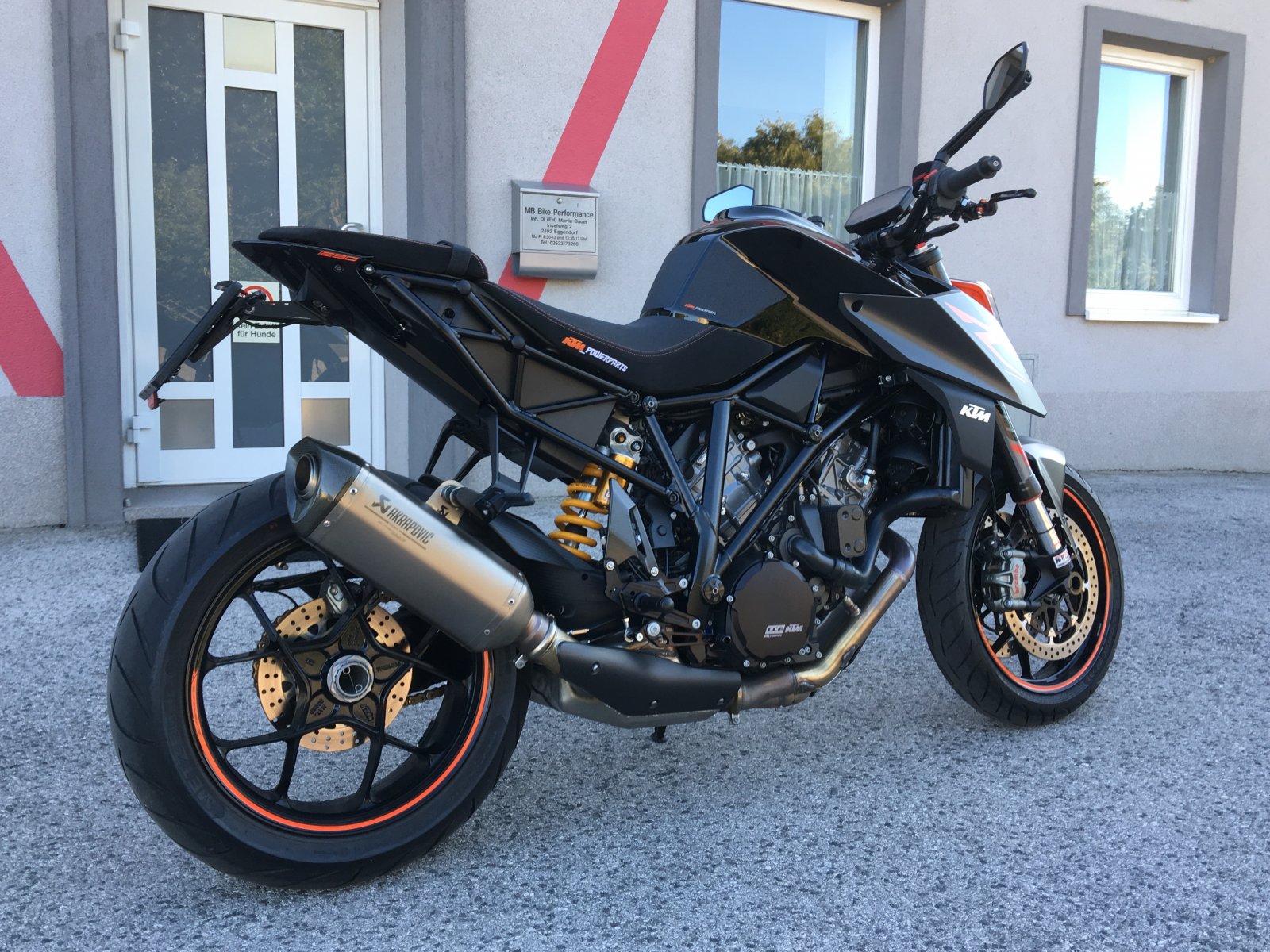 1290 super duke r.jpg