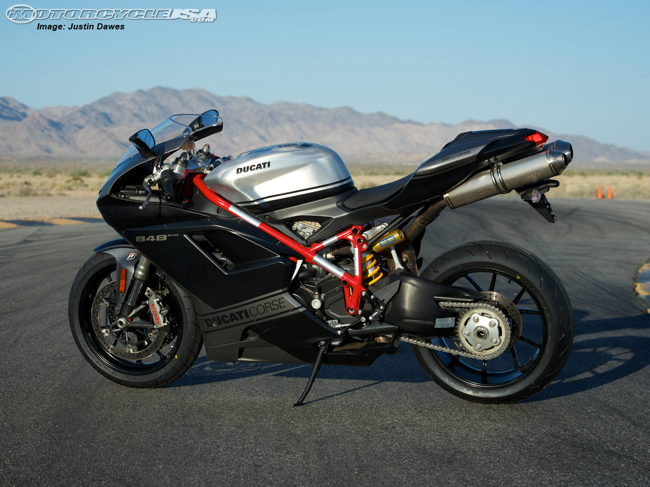 13-ducati-848evo-9.jpg