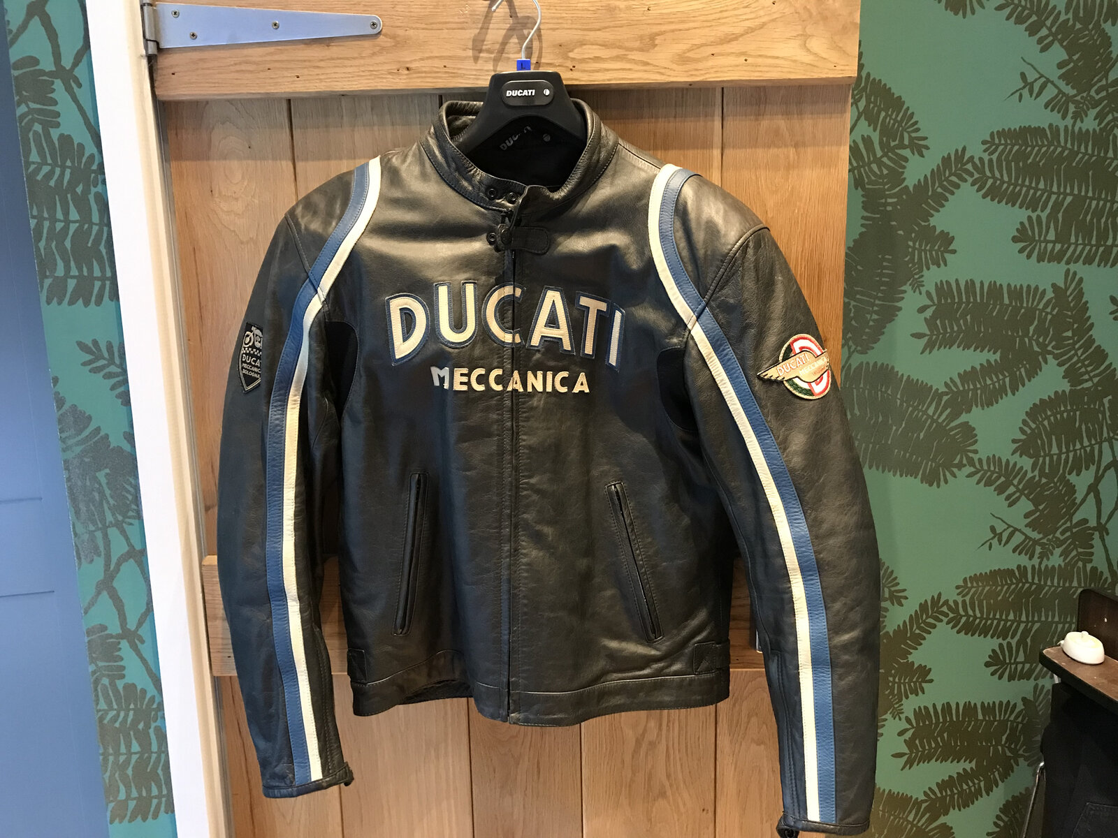 1445507F-EB5C-4A9B-881F-8C45E8DCECCA.jpeg