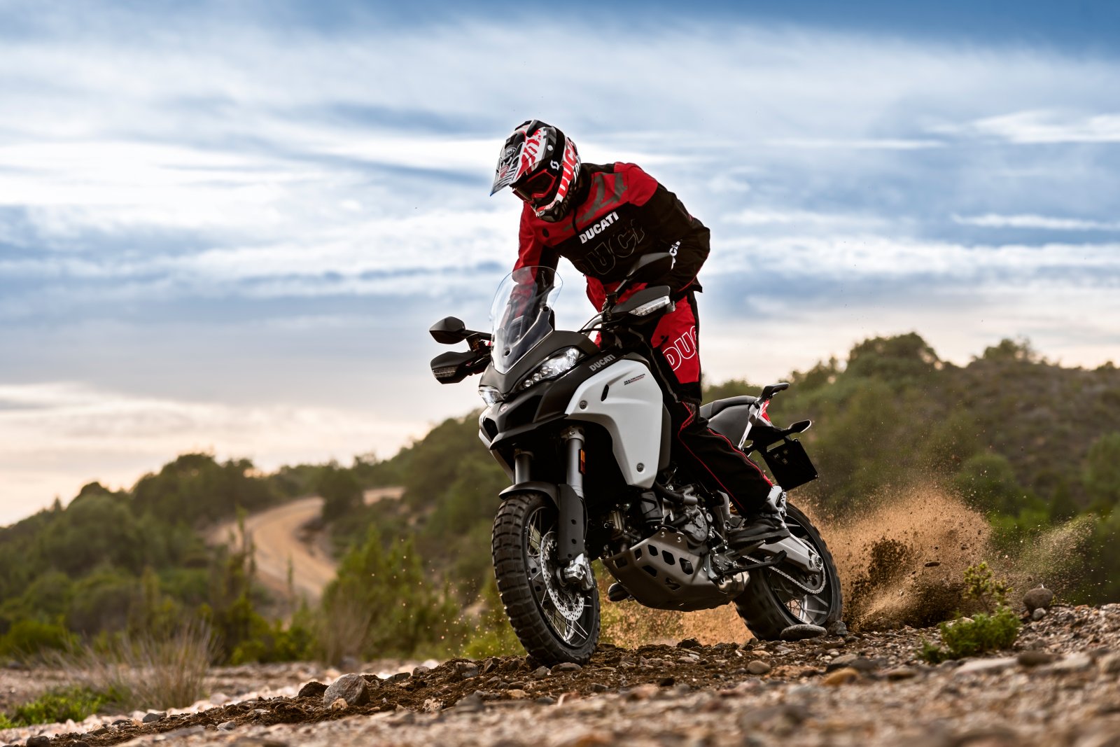 15-MULTISTRADA1200-ENDURO.jpg