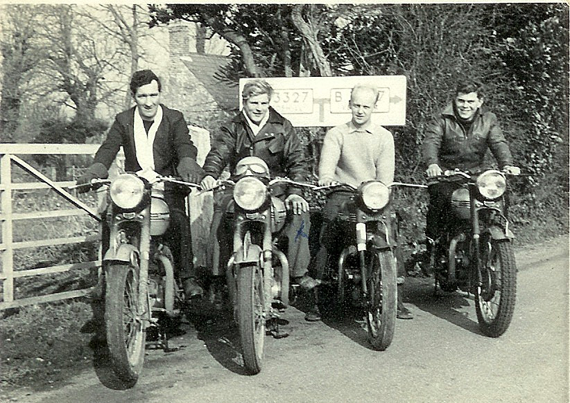 1958 frank rann,john swaffield, pete kingswell, derek hunt all on tri's..jpg