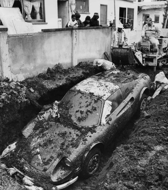 1974-ferrari-dino-246-gts-found-buried-in-a-garden-remains-most-famous-dino_2.jpg