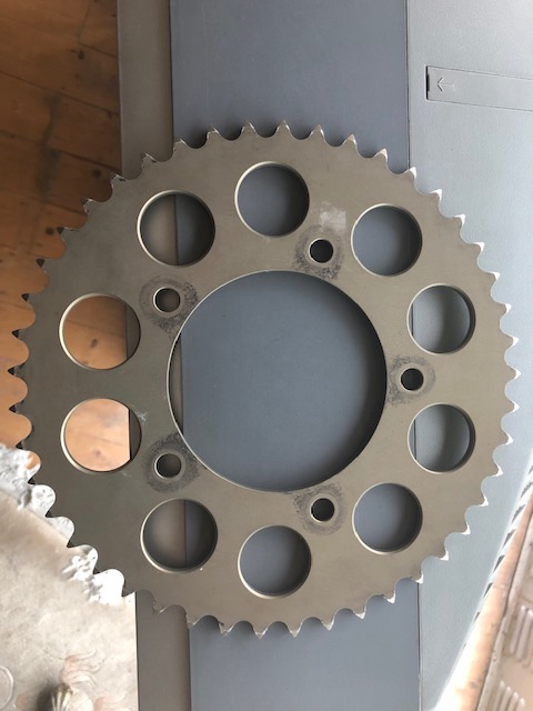 2. Renthal 45T Sprocket 899.jpg