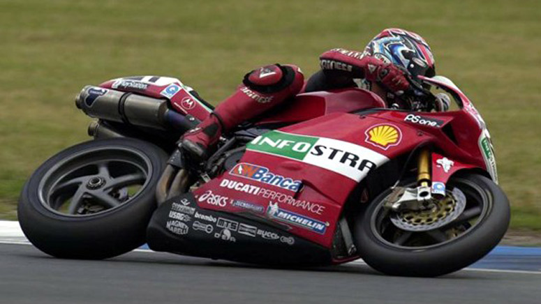 2001-Troy-Bayliss-Ducati-996-R-Superbike2.jpg