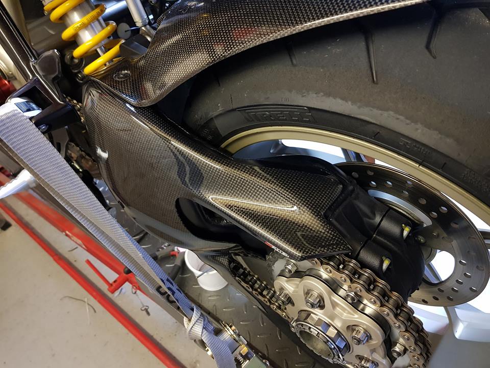 2019 fullsix swingarm protector.jpg