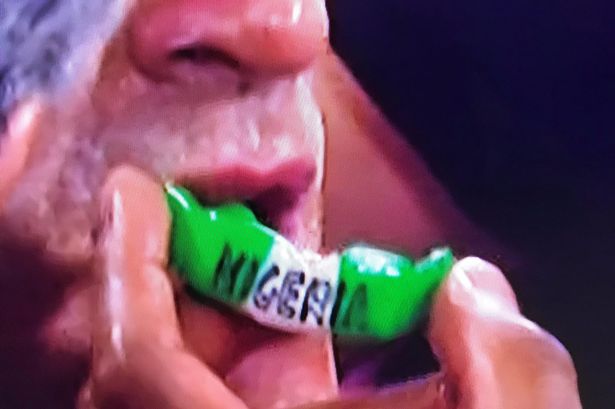 2_Tyson-Fury-gum-shield.jpg