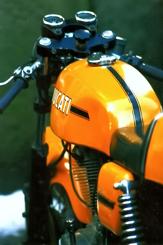 450 Desmo '79 4.jpeg