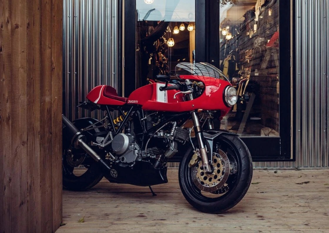 5dc6788838995_ducati_walt_siegl_leggero_-_800ss_15571975576e7dff9f98764daunnamed-2.jpg