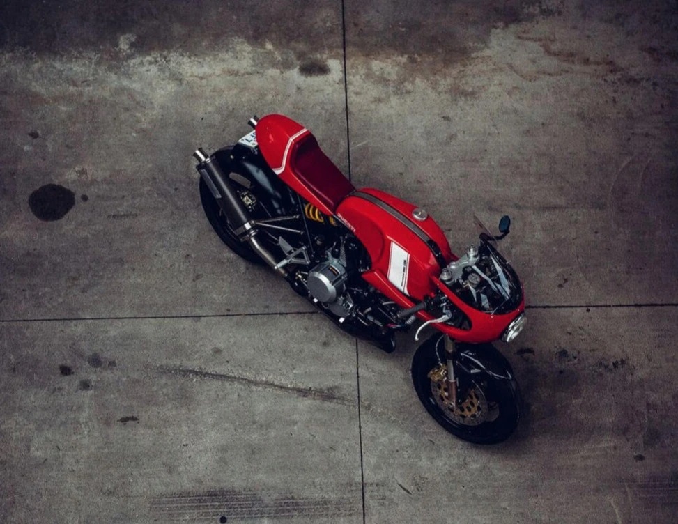 5dc679ab71d7a_ducati_walt_siegl_leggero_-_800ss_1557197566208495d56unnamed-1.jpg