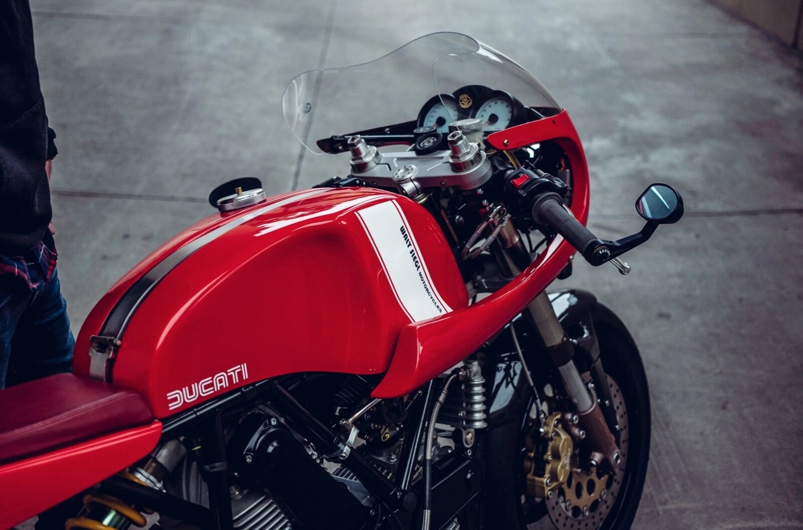 5dcc7cf1b76c1_ducati_walt_siegl_leggero_-_800ss_157324180187f23ed0c5cce8e_vmZIo.jpg