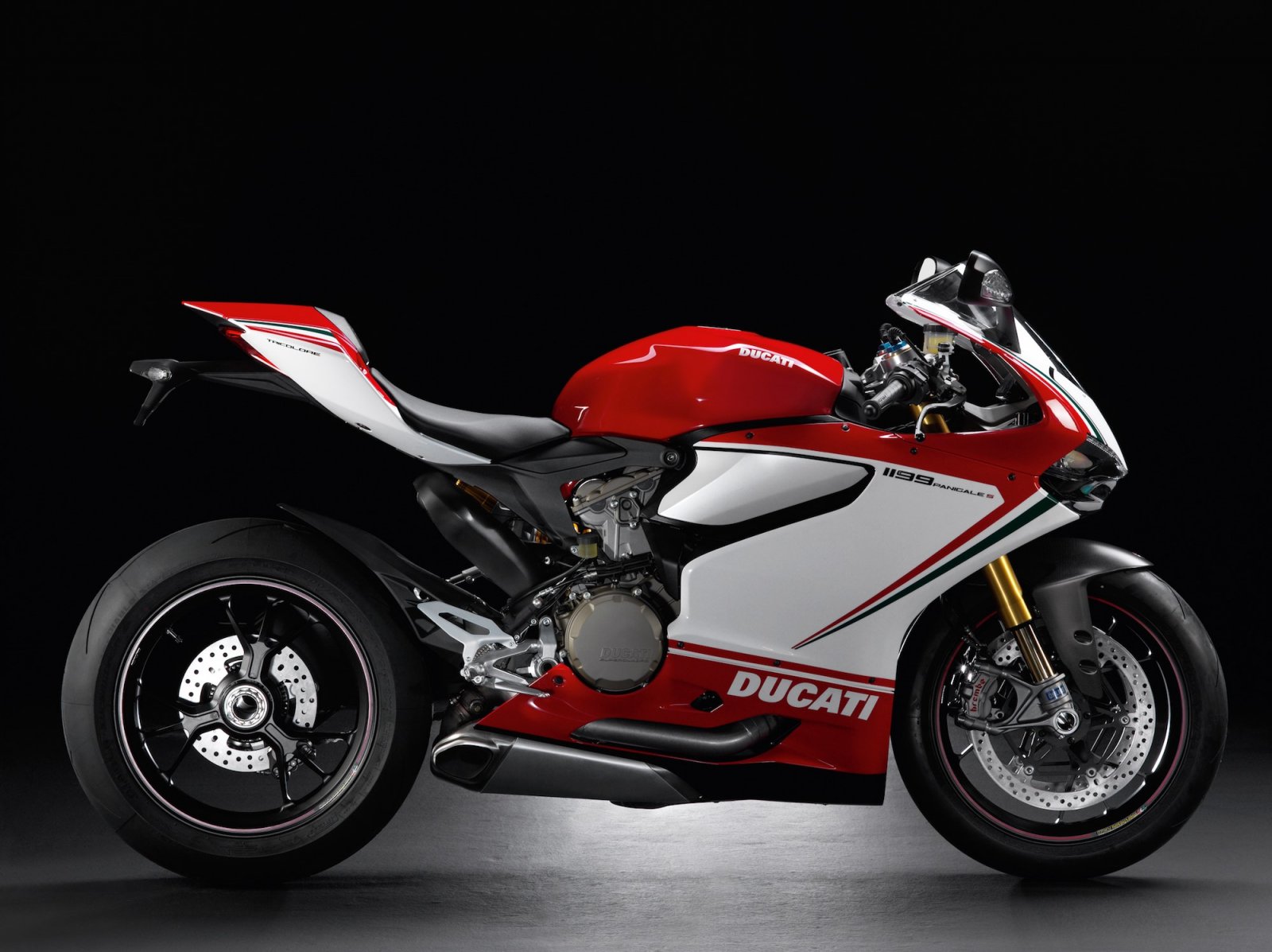 60-2012 - SBK 1199Panigale Tric_lat.jpeg