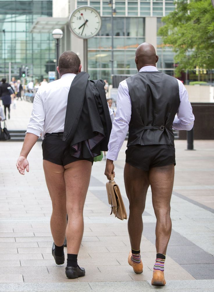 6c1efb11d0df7dcaba86dfe7ab5c817b--guys-in-suits-men-in-shorts.jpg