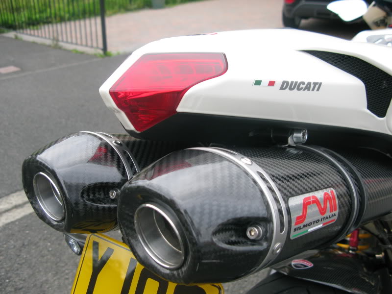 848 Sil Moto.jpg