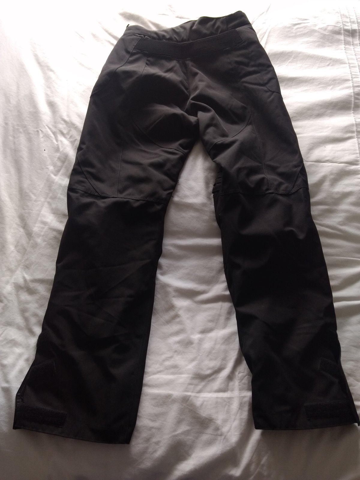 Akito trousers.jpg