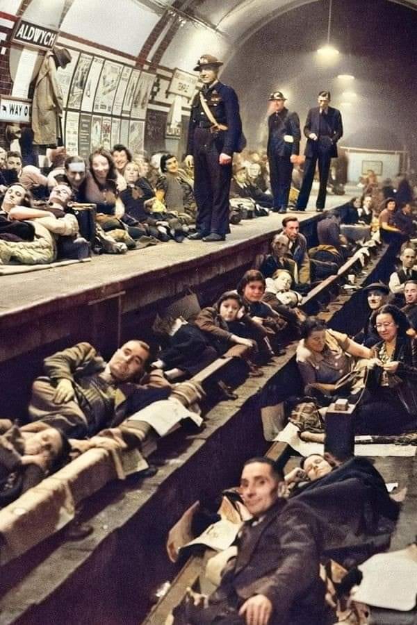 Aldwych station.jpg