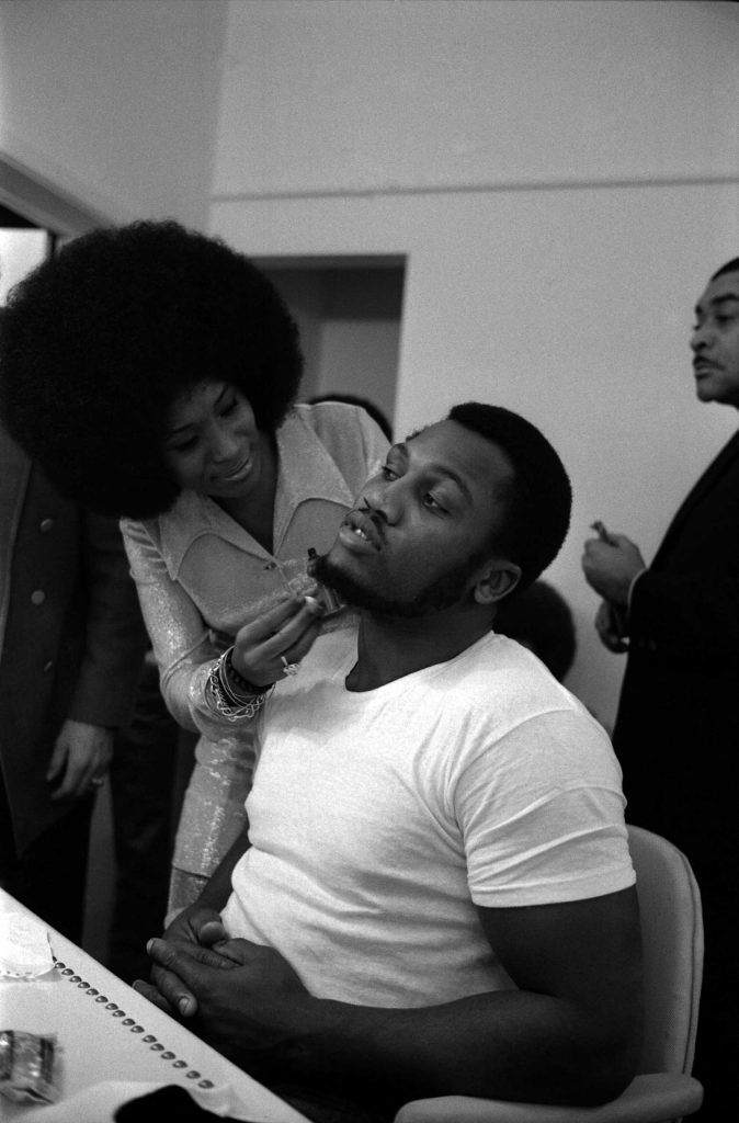 ali-frazier-22-674x1024.jpg