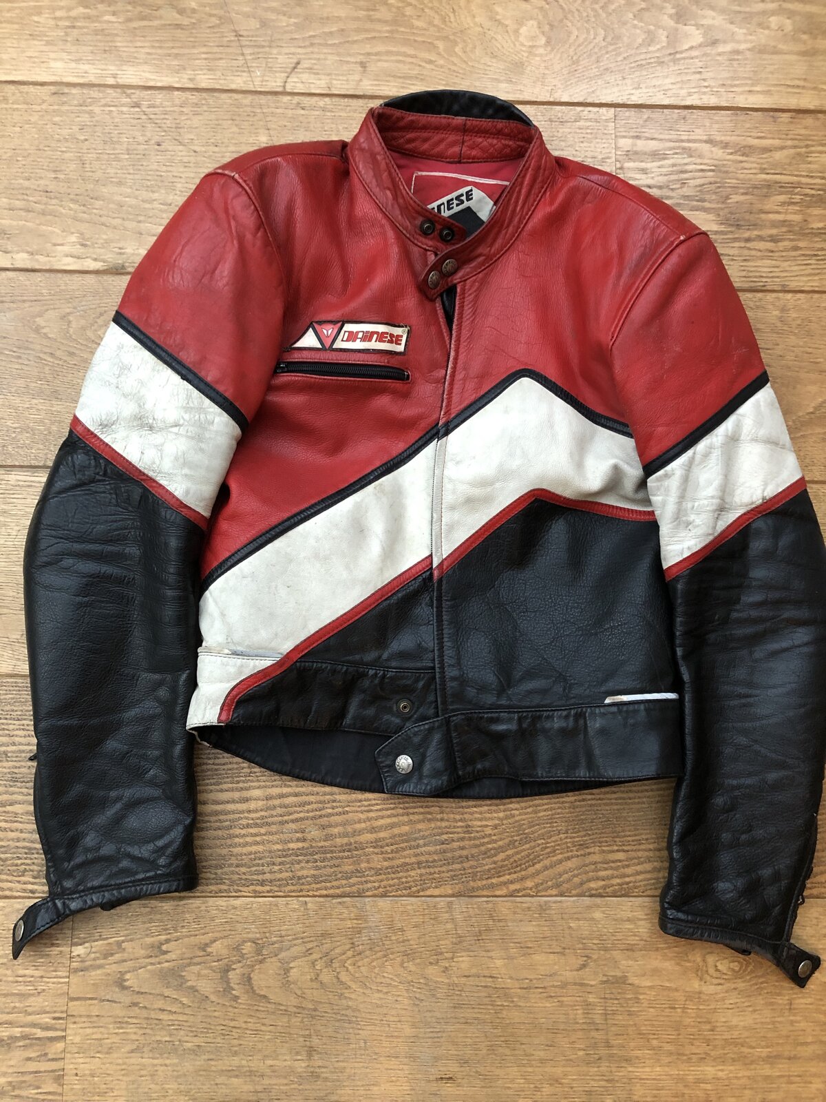 Size 50 Vintage Dainese Jacket. | Ducati Forum