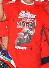 Bayliss 2001 Champion shirt.jpg