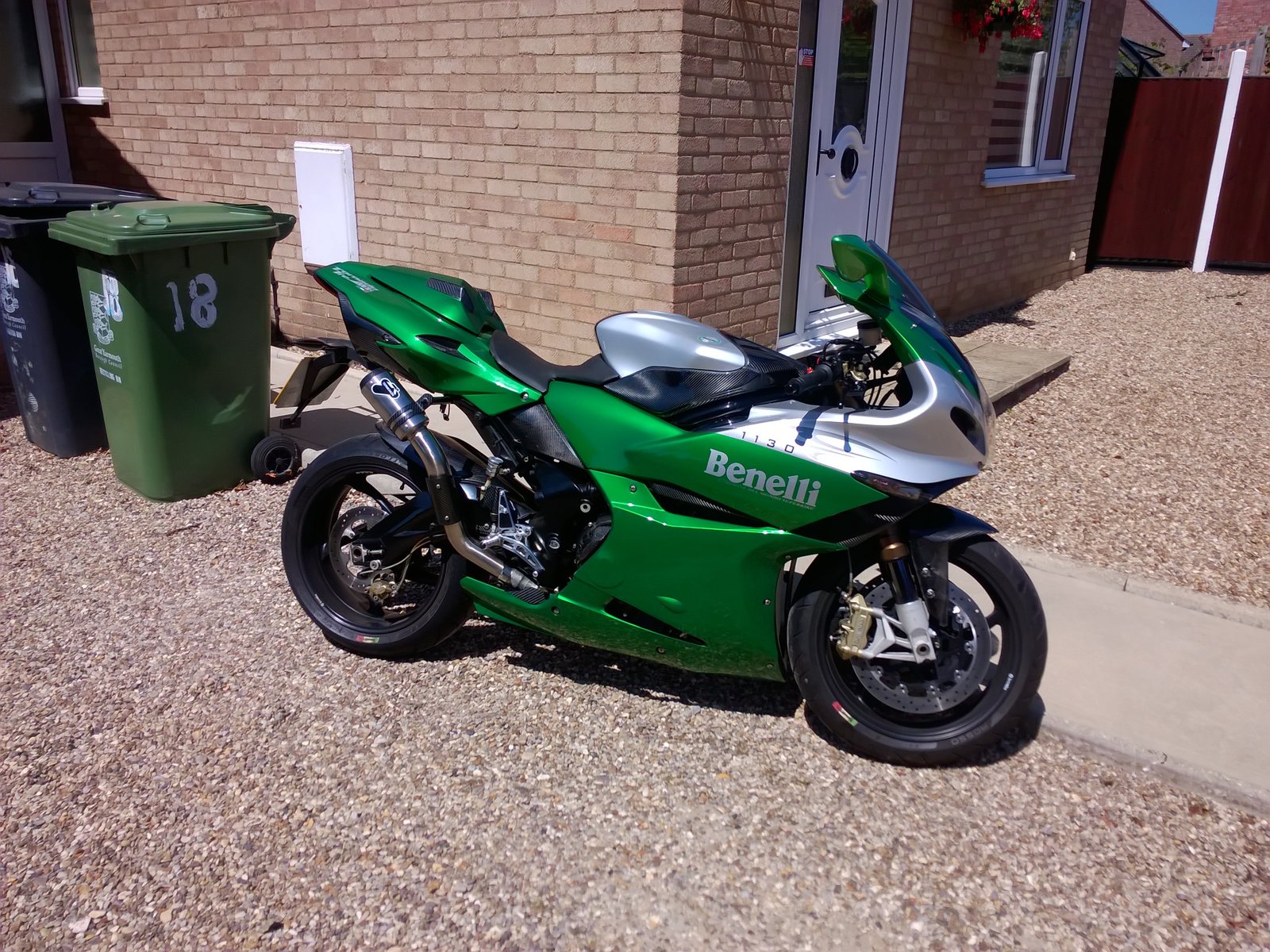 benelli.jpg