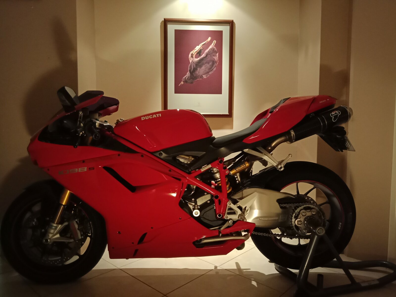 bike in entry close up.jpg