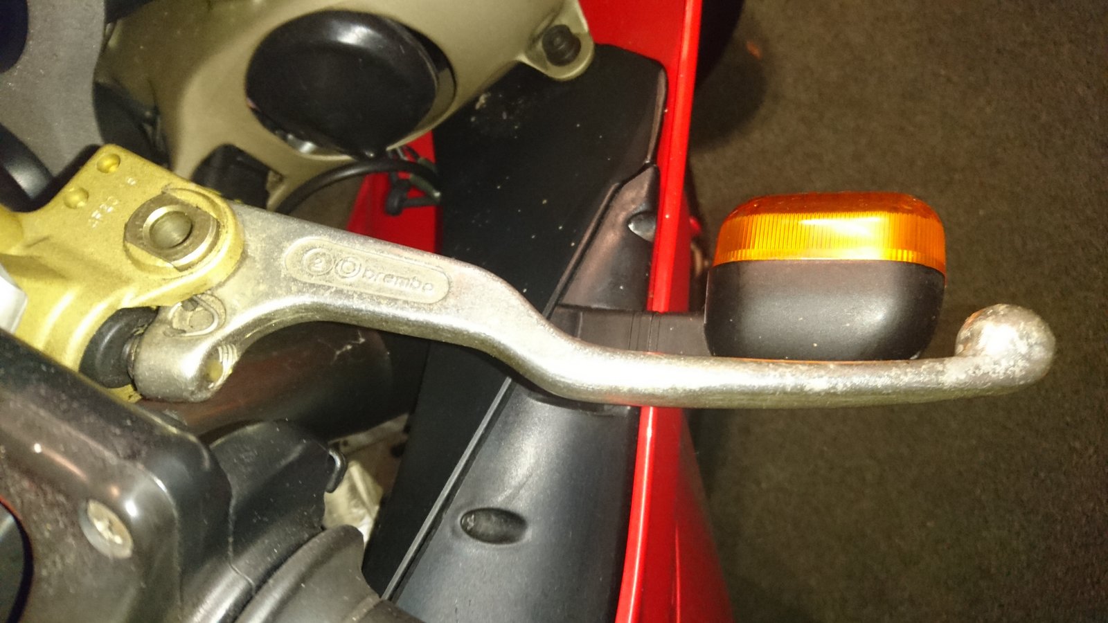 Brake lever smaller.jpg