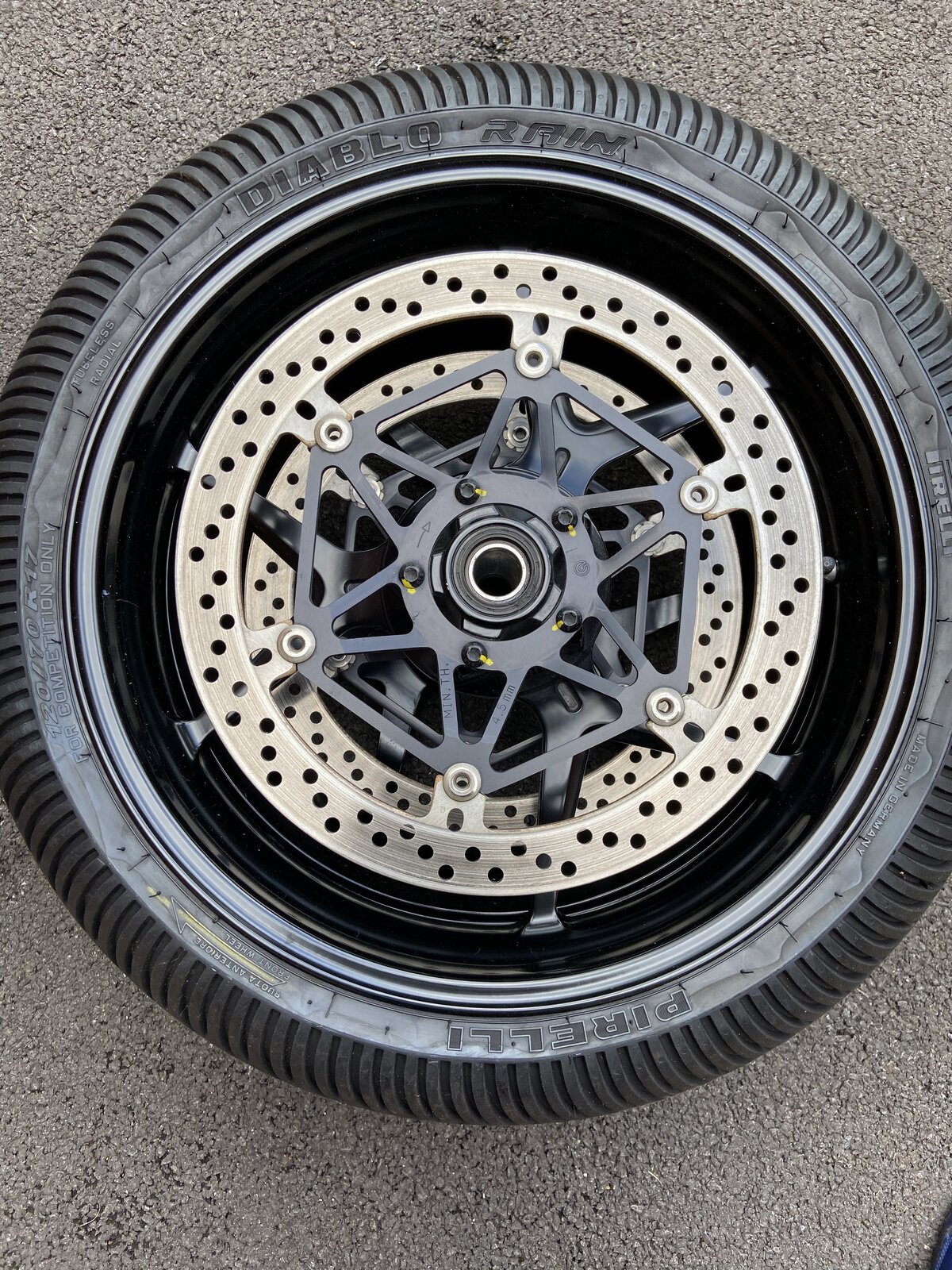 ducati carbon wheels