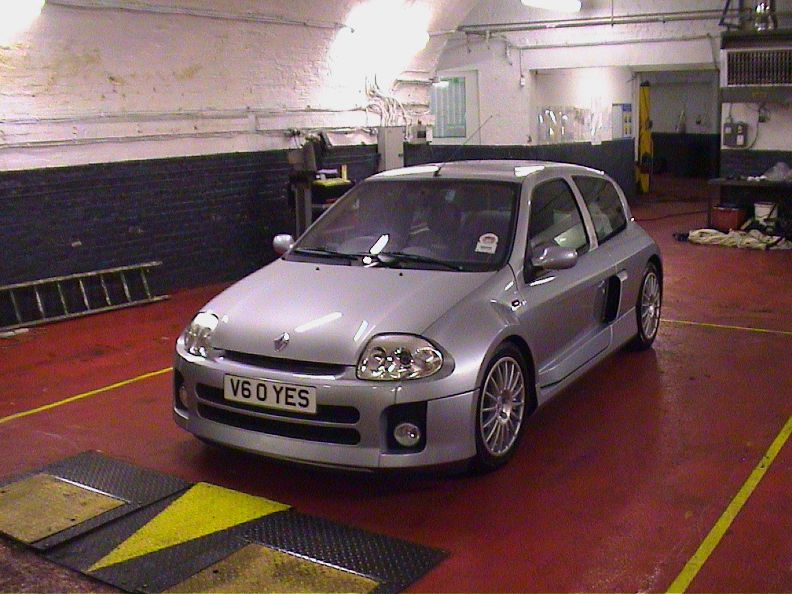 clio garage.jpg