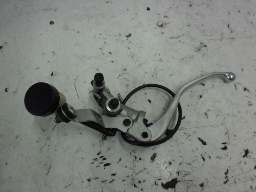 Clutch Master Cylinder 2.JPG