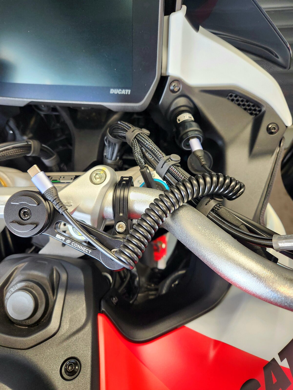 Coil cable adaptor (2).jpg
