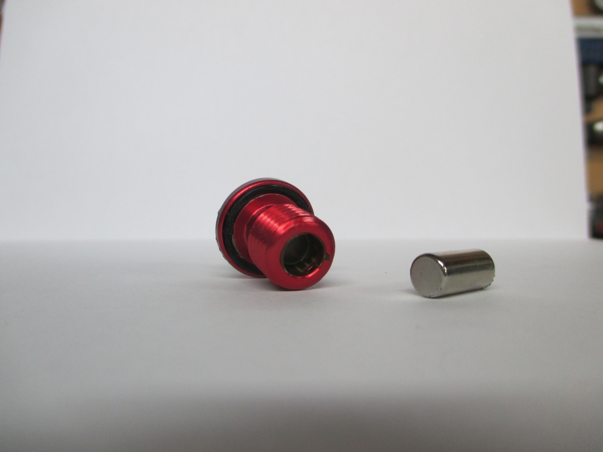 Corse Dynamics V2 - Testastretta Magnetic Oil Drain Plug 2.jpg