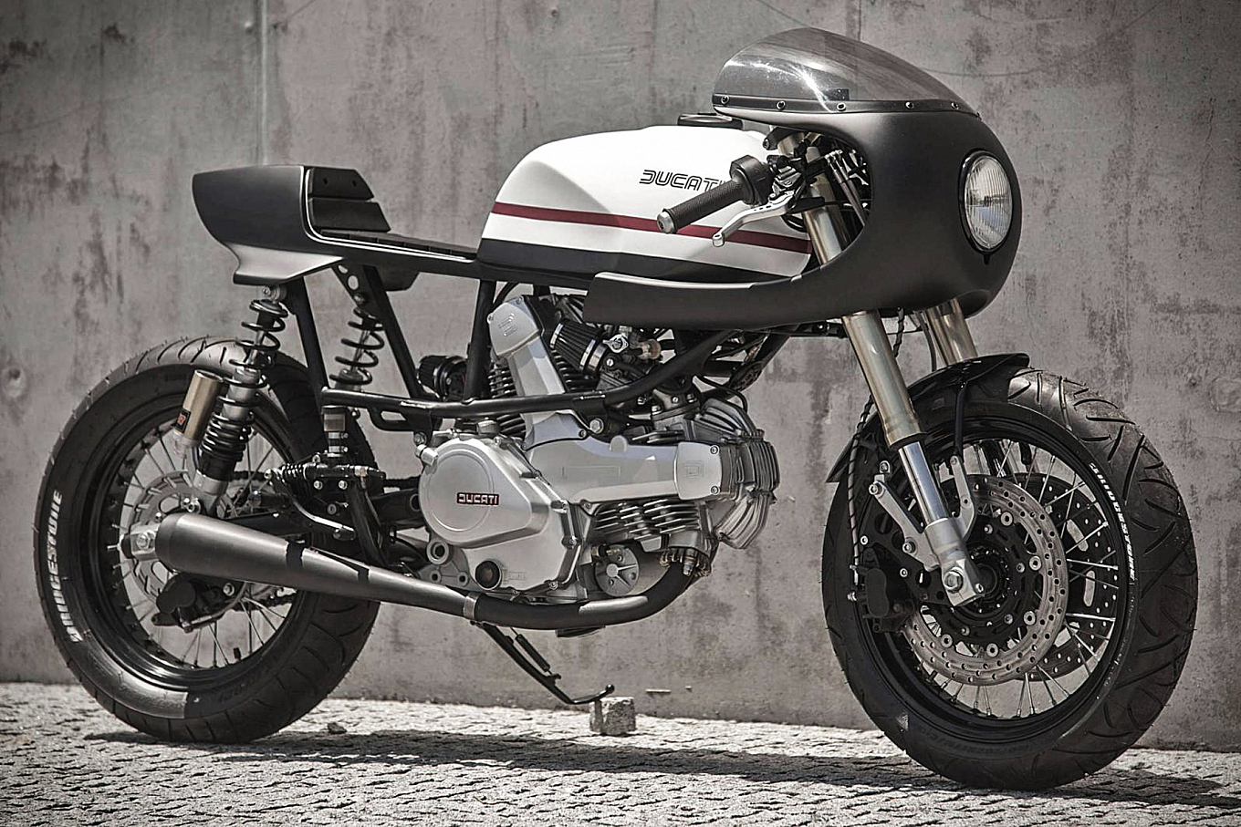 custom-1987-ducati-pantah-350-gessato-3-1360x907.jpg