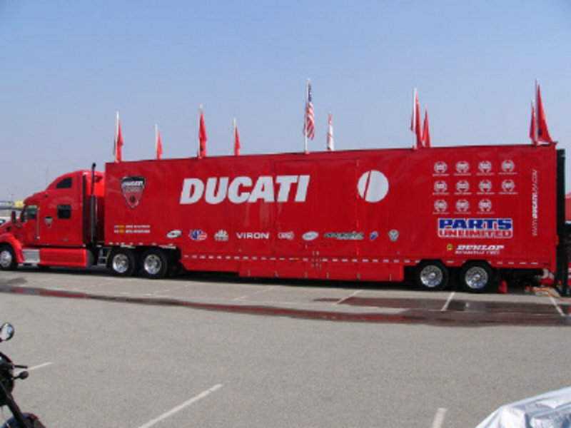 daytona-ducati-hosts_800x0w.jpg