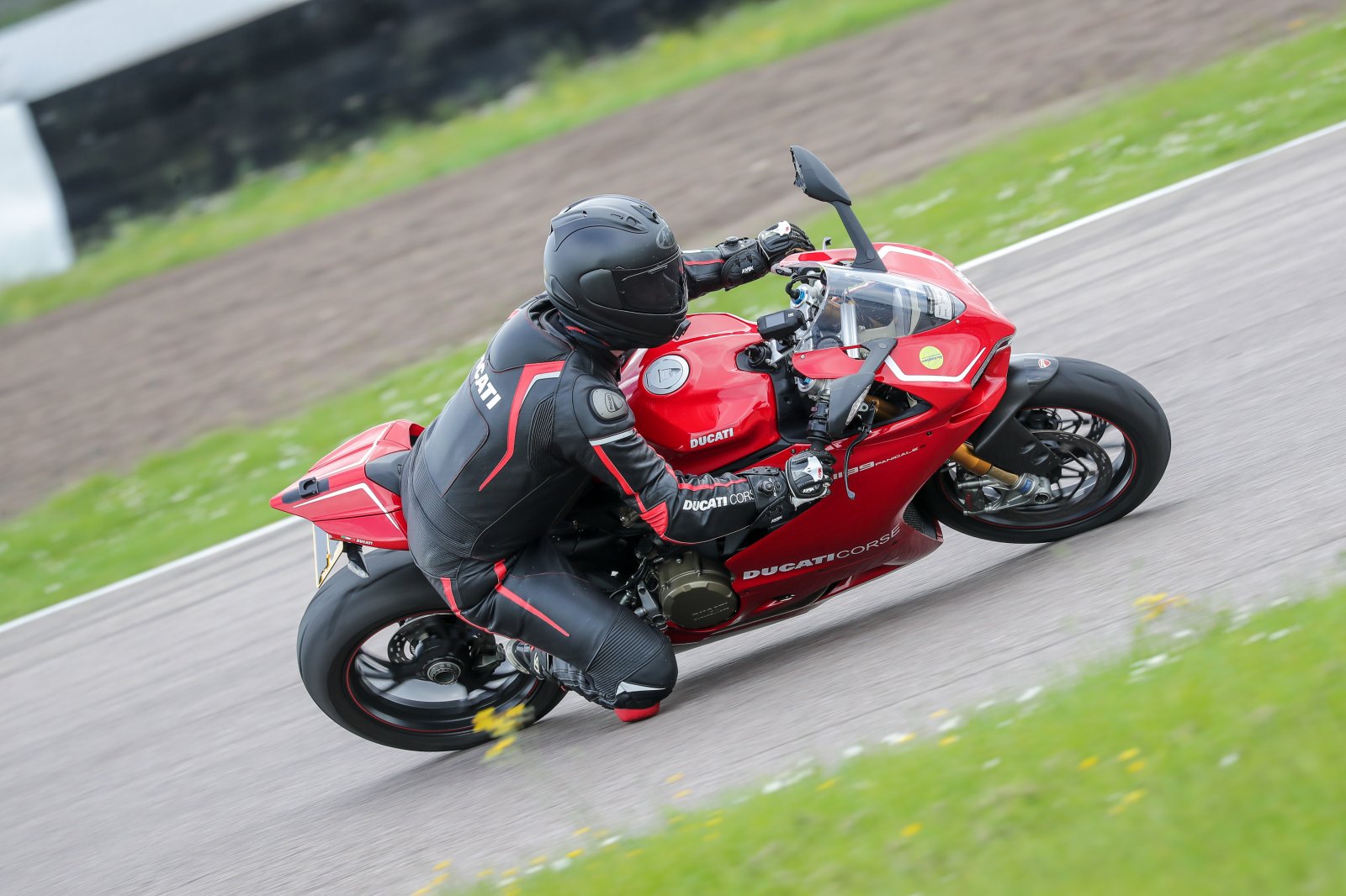 downloadl_270517_3896_rockingham.jpg