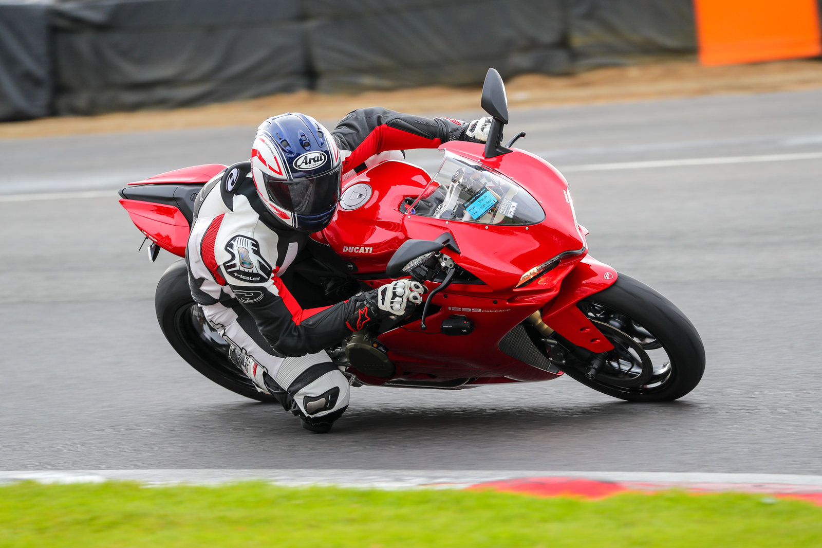 downloadz_190917_10718_brands_hatch.jpg