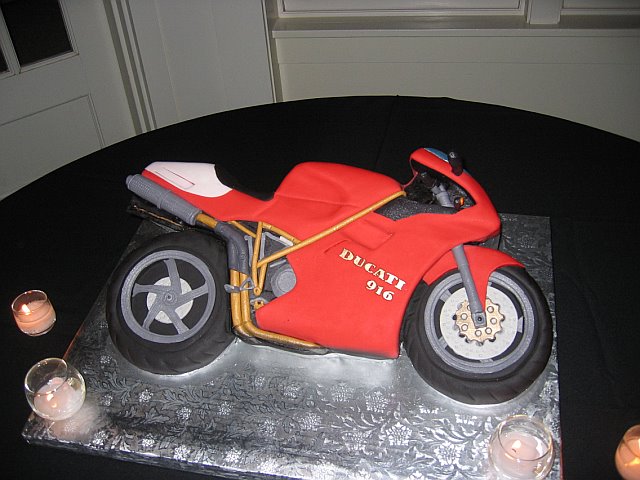 Duc Cake 1.jpg