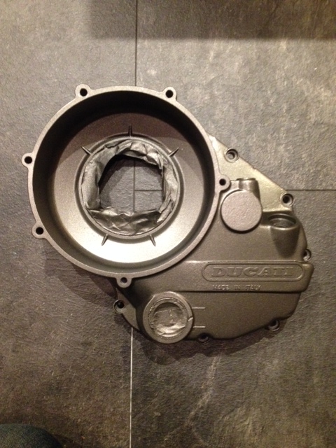 duc clutchcover3.JPG