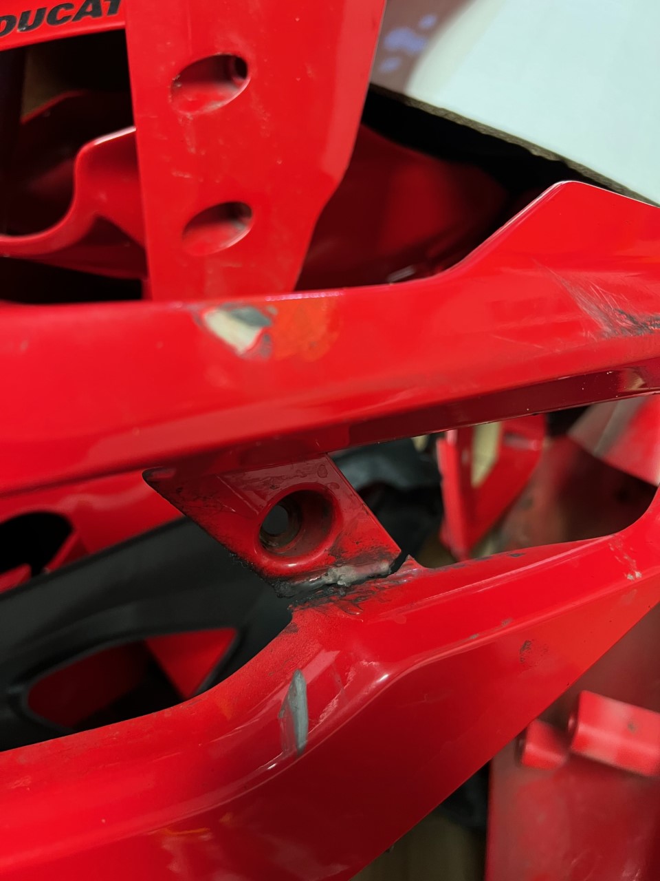 Ducati 1098 fairing with damage_IMG_8820.jpg