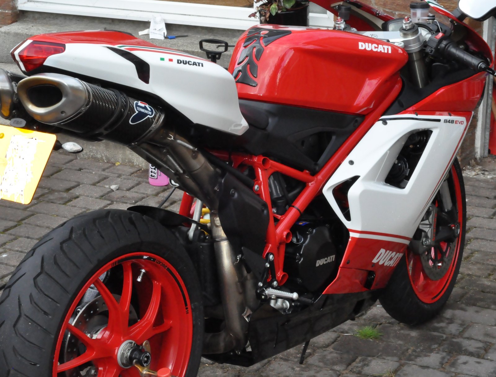 Дукати 848 EVO