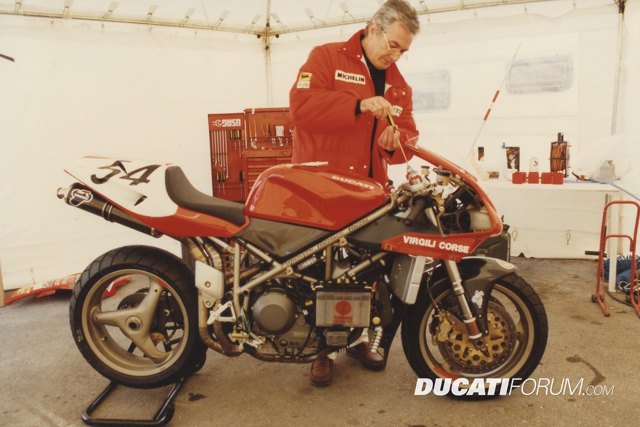 ducati-916-massimo-tamburini-6.jpg