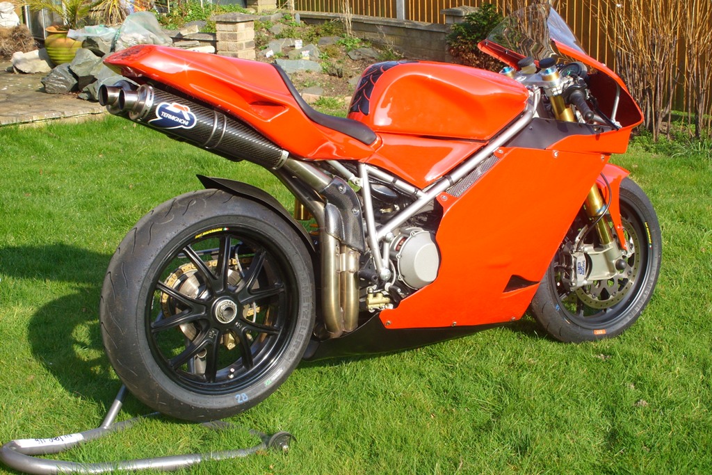 Ducati 998 panels 002.jpg